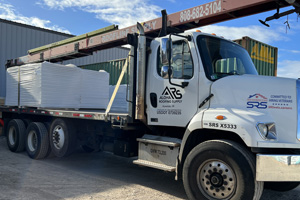 Aloha Roofing Supply delivery truck